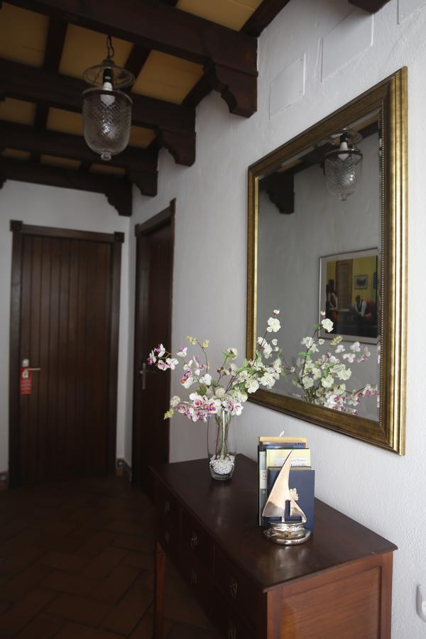 Hostal Santa Catalina Conil De La Frontera Exterior foto
